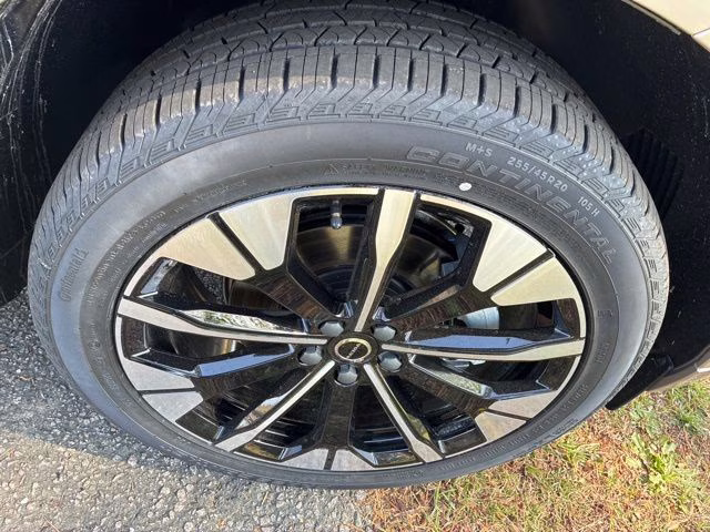 2026 Bright Dusk Volvo XC60 B5 Plus AWD SUV