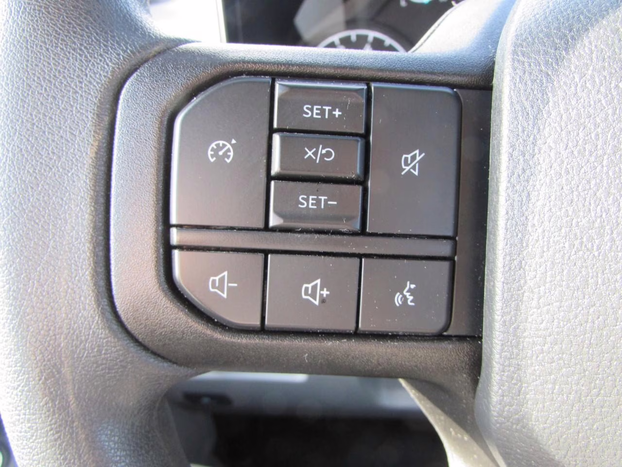 2025 Oxford White Ford Super Duty F-250 SRW XL 4X4 Truck