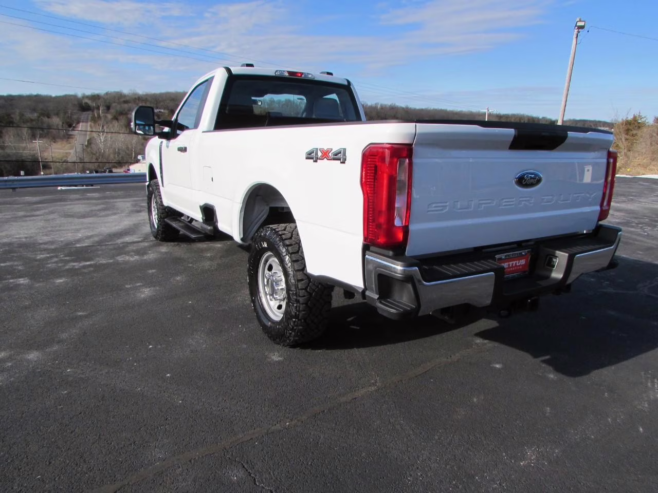 2025 Oxford White Ford Super Duty F-250 SRW XL 4X4 Truck