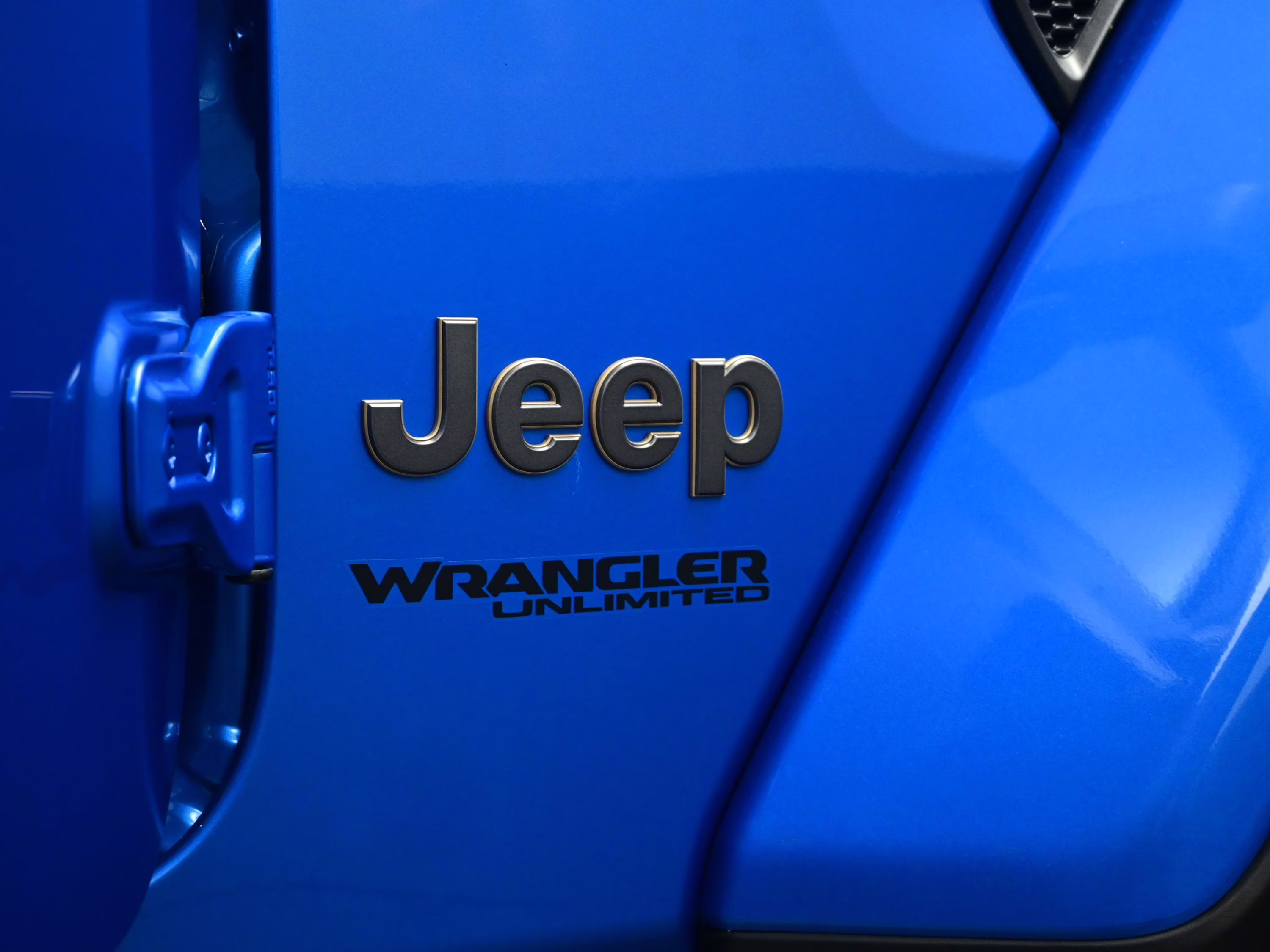 2022 Hydro Blue Pearl Coat Jeep Wrangler Unlimited Rubicon 392 4X4 SUV