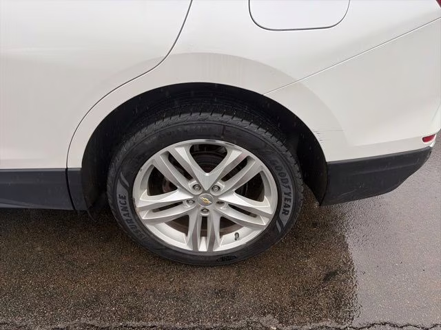 2019 Pearl Chevrolet Equinox Premier AWD SUV