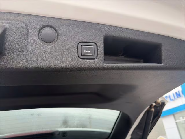 2019 Pearl Chevrolet Equinox Premier AWD SUV