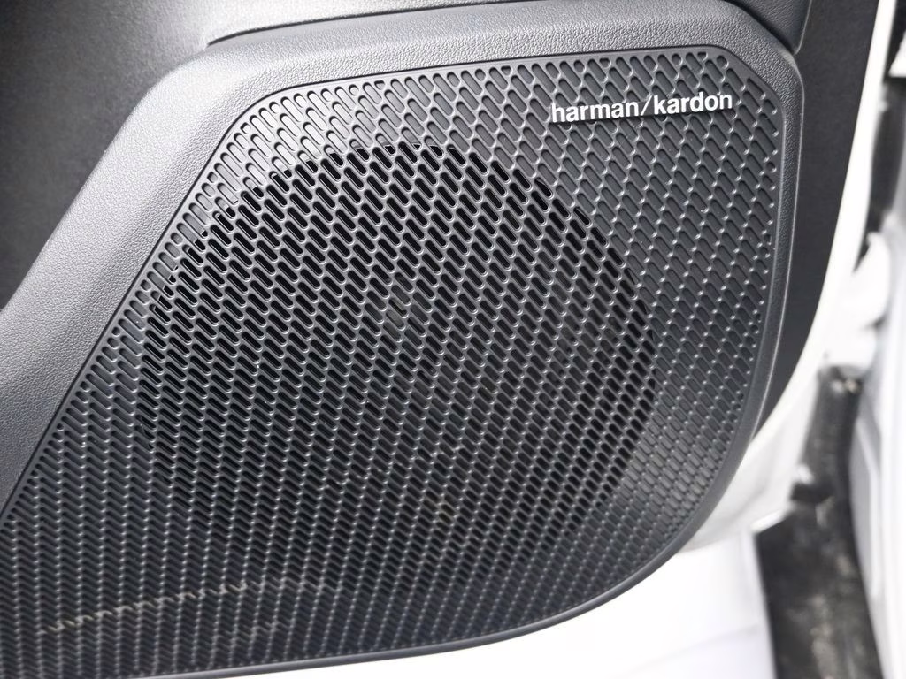 2026 Snow White Pearl Kia K4 GT-Line FWD Sedan