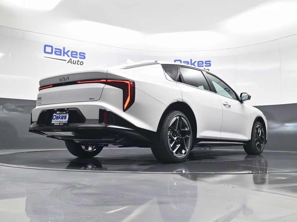 2026 Snow White Pearl Kia K4 GT-Line FWD Sedan