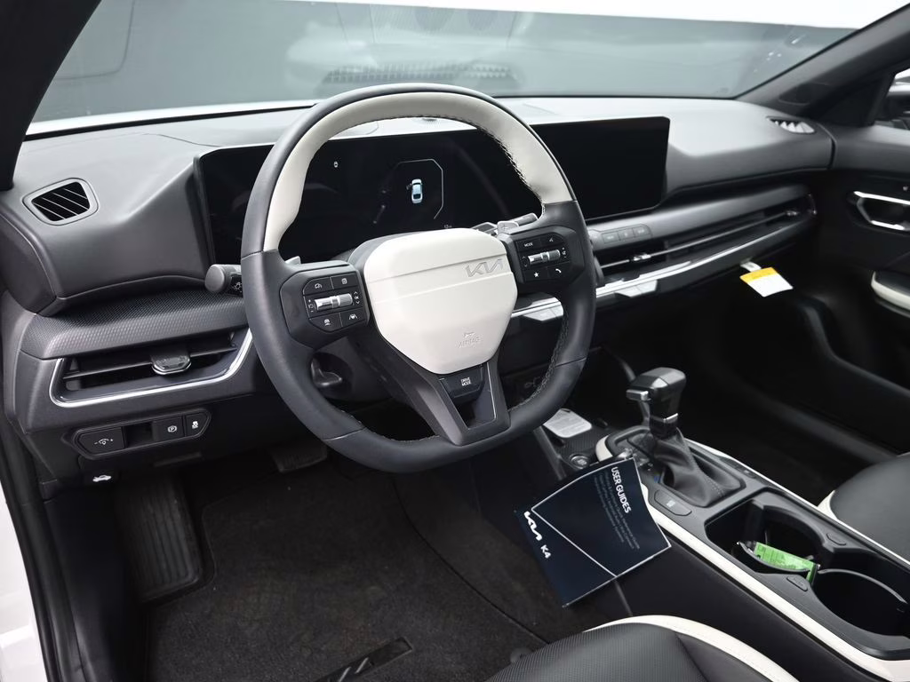 2026 Snow White Pearl Kia K4 GT-Line FWD Sedan