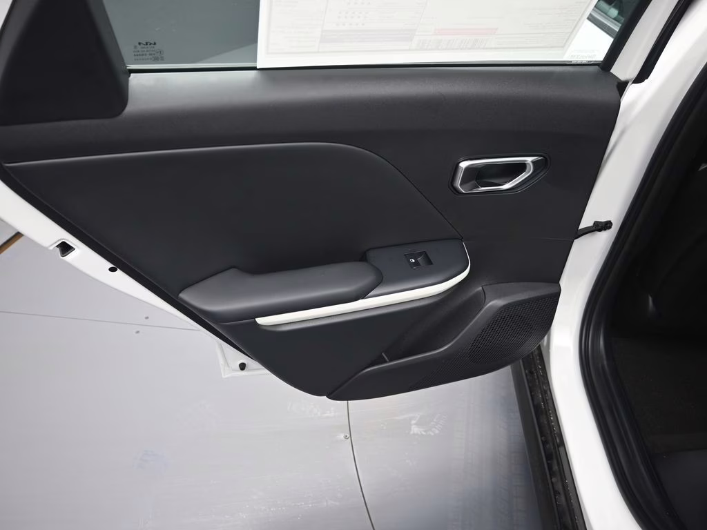 2026 Snow White Pearl Kia K4 GT-Line FWD Sedan