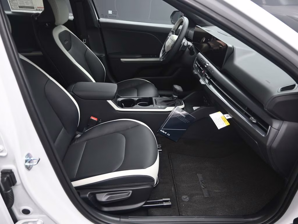 2026 Snow White Pearl Kia K4 GT-Line FWD Sedan