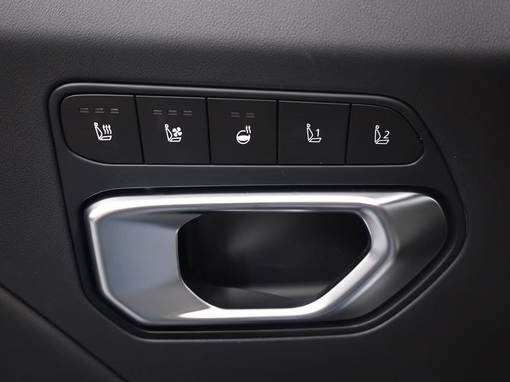 2026 Snow White Pearl Kia K4 GT-Line FWD Sedan