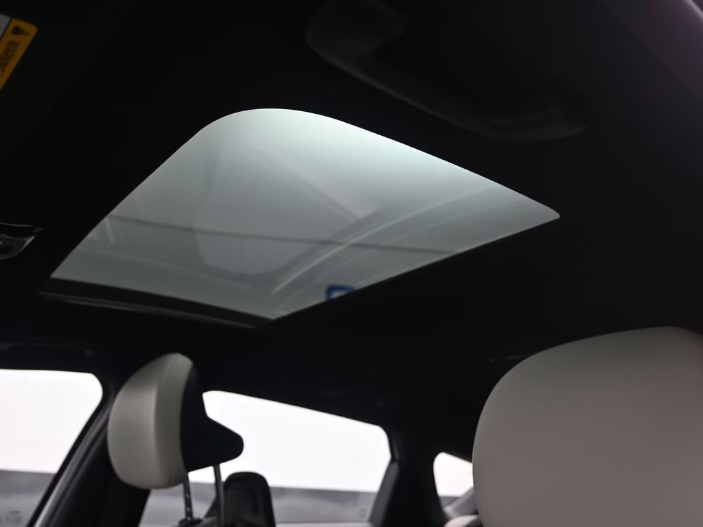 2026 Snow White Pearl Kia K4 GT-Line FWD Sedan