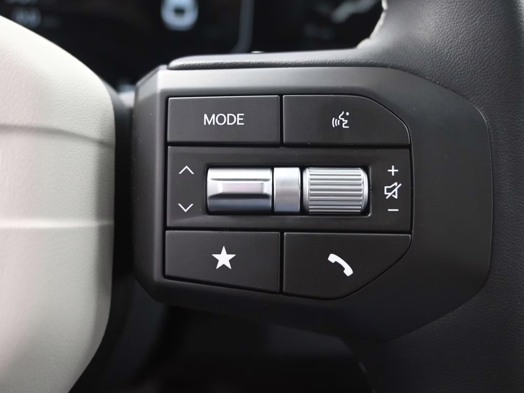 2026 Snow White Pearl Kia K4 GT-Line FWD Sedan