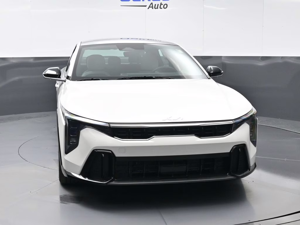 2026 Snow White Pearl Kia K4 GT-Line FWD Sedan
