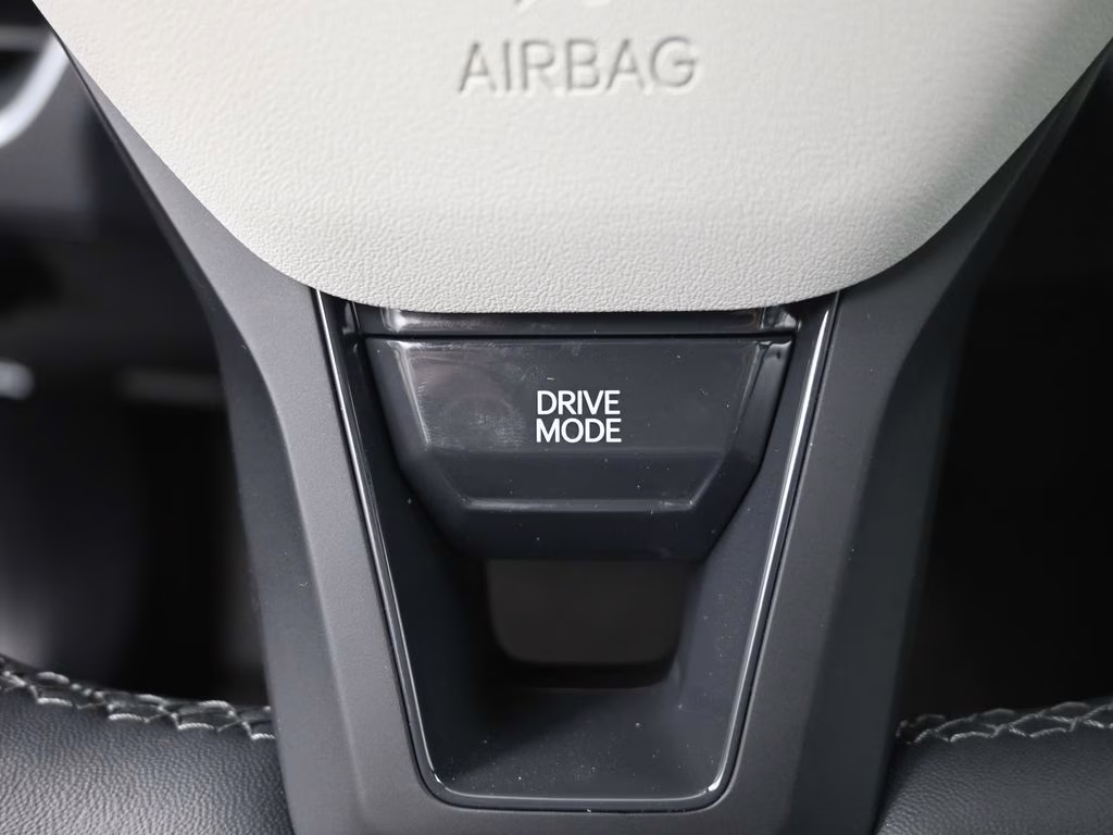 2026 Snow White Pearl Kia K4 GT-Line FWD Sedan