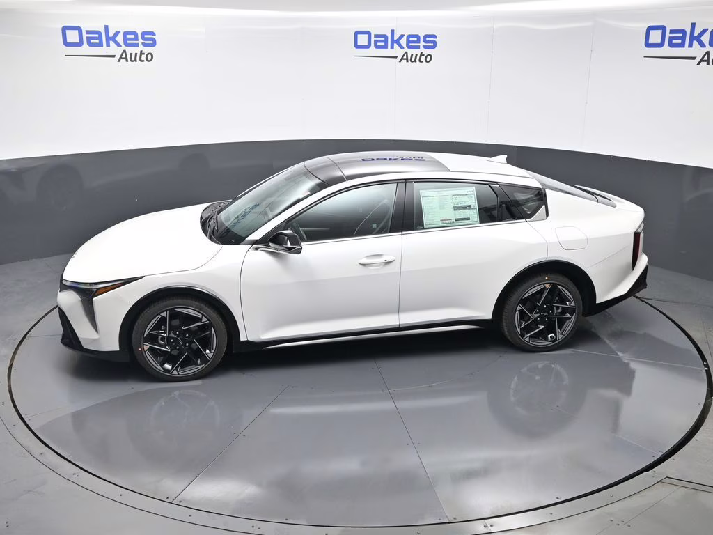 2026 Snow White Pearl Kia K4 GT-Line FWD Sedan