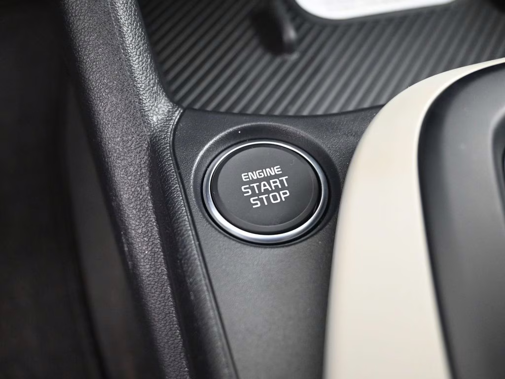 2026 Snow White Pearl Kia K4 GT-Line FWD Sedan