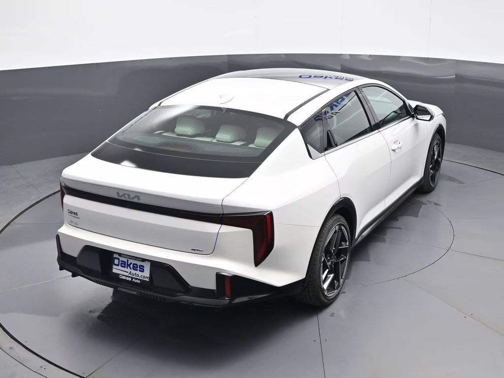 2026 Snow White Pearl Kia K4 GT-Line FWD Sedan