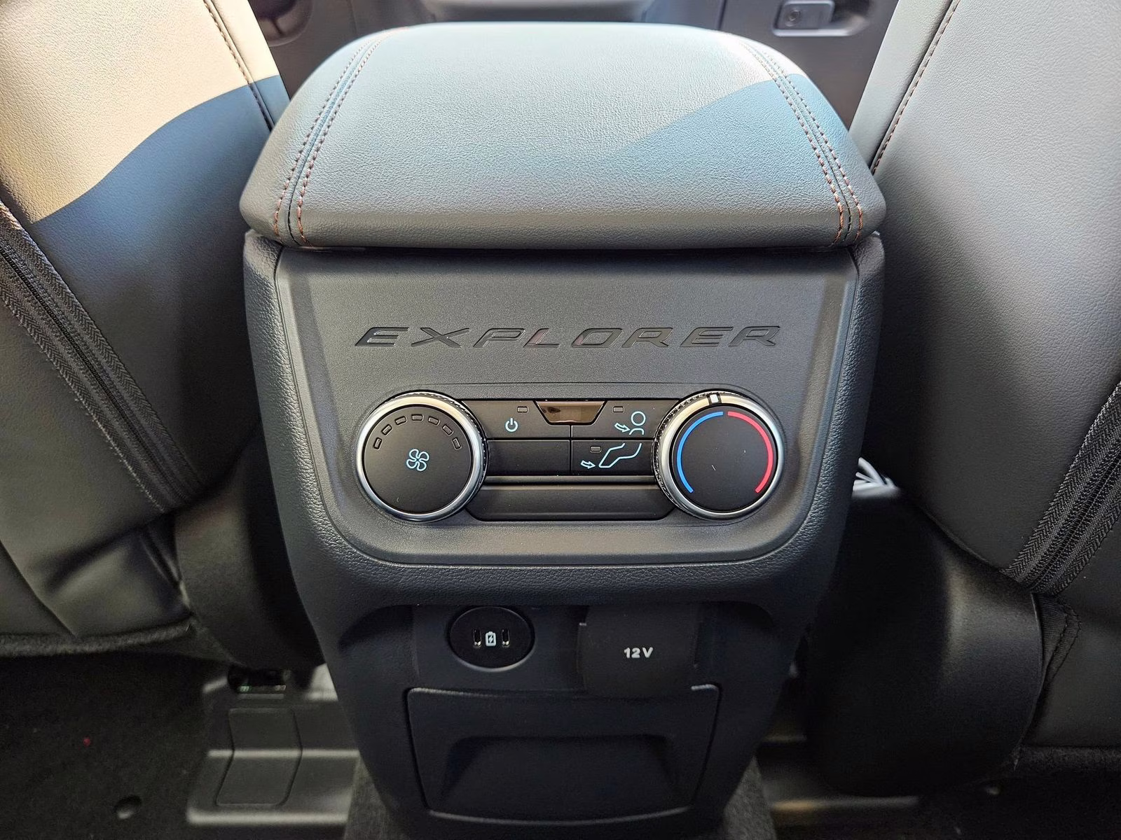 2026 Black Metallic Ford Explorer Active 4X4 SUV