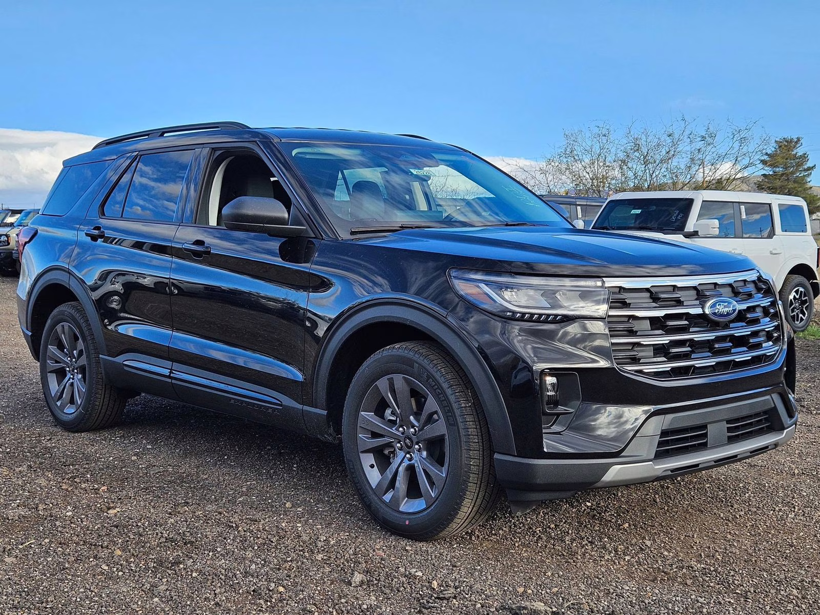 2026 Black Metallic Ford Explorer Active 4X4 SUV