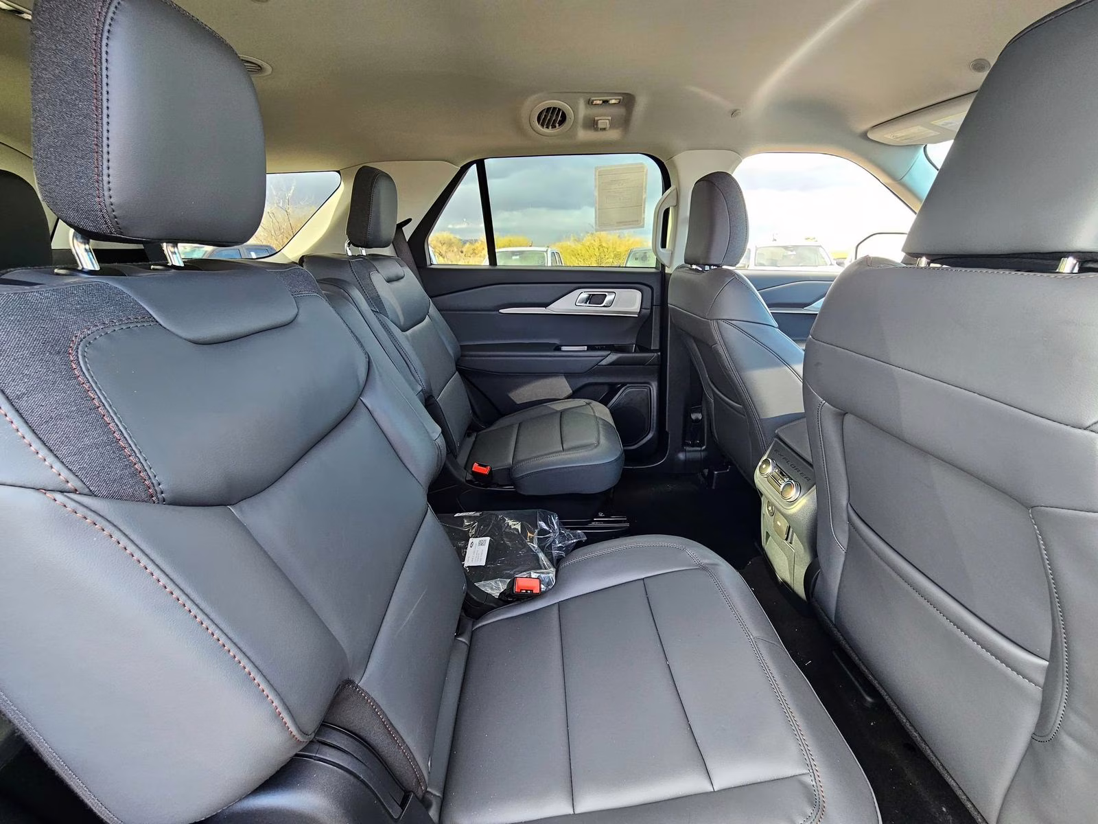 2026 Black Metallic Ford Explorer Active 4X4 SUV