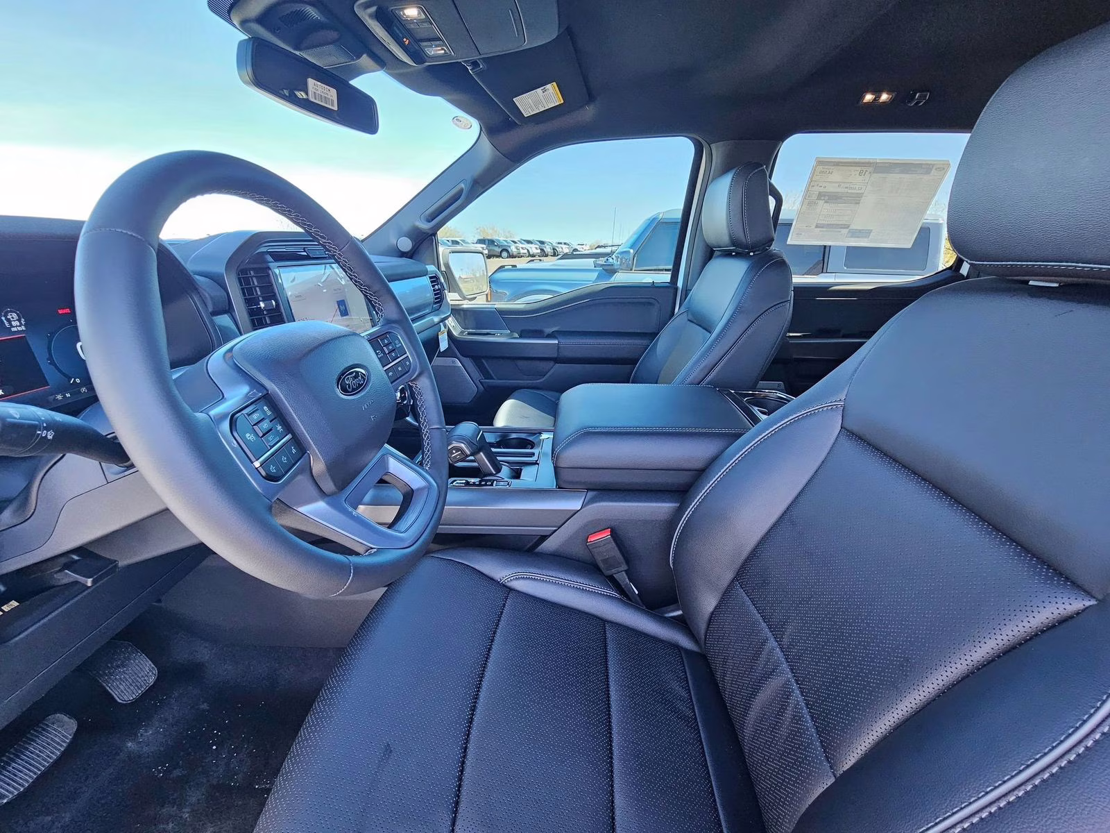 2026 Oxford White Ford F-150 Lariat 4X4 Truck