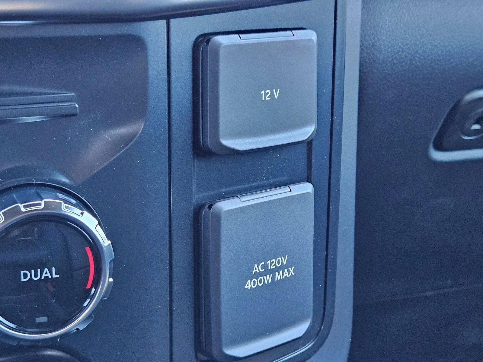 2026 Oxford White Ford F-150 Lariat 4X4 Truck