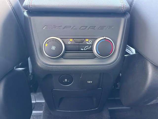 2026 White Metallic Ford Explorer Active RWD SUV