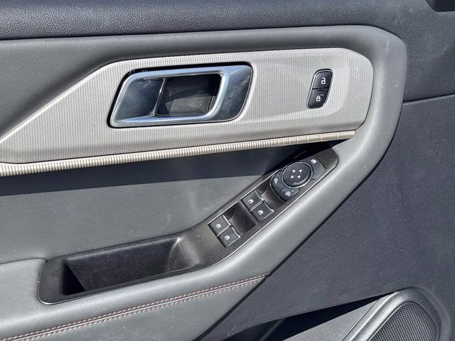 2026 White Metallic Ford Explorer Active RWD SUV