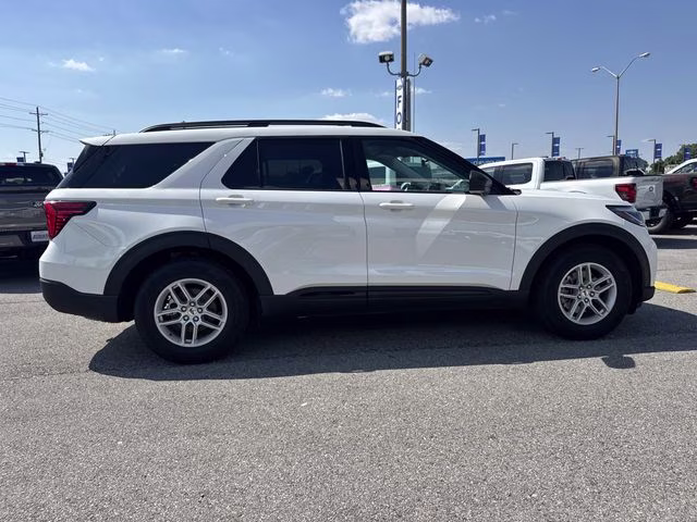 2026 White Metallic Ford Explorer Active RWD SUV