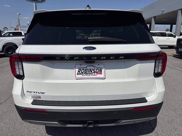2026 White Metallic Ford Explorer Active RWD SUV