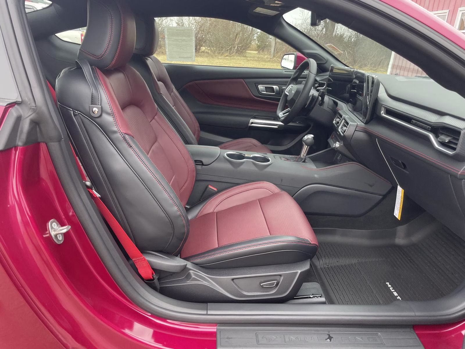 2026 Molten Magenta Metallic Tinted Clearcoat Ford Mustang GT Premium RWD Fastback