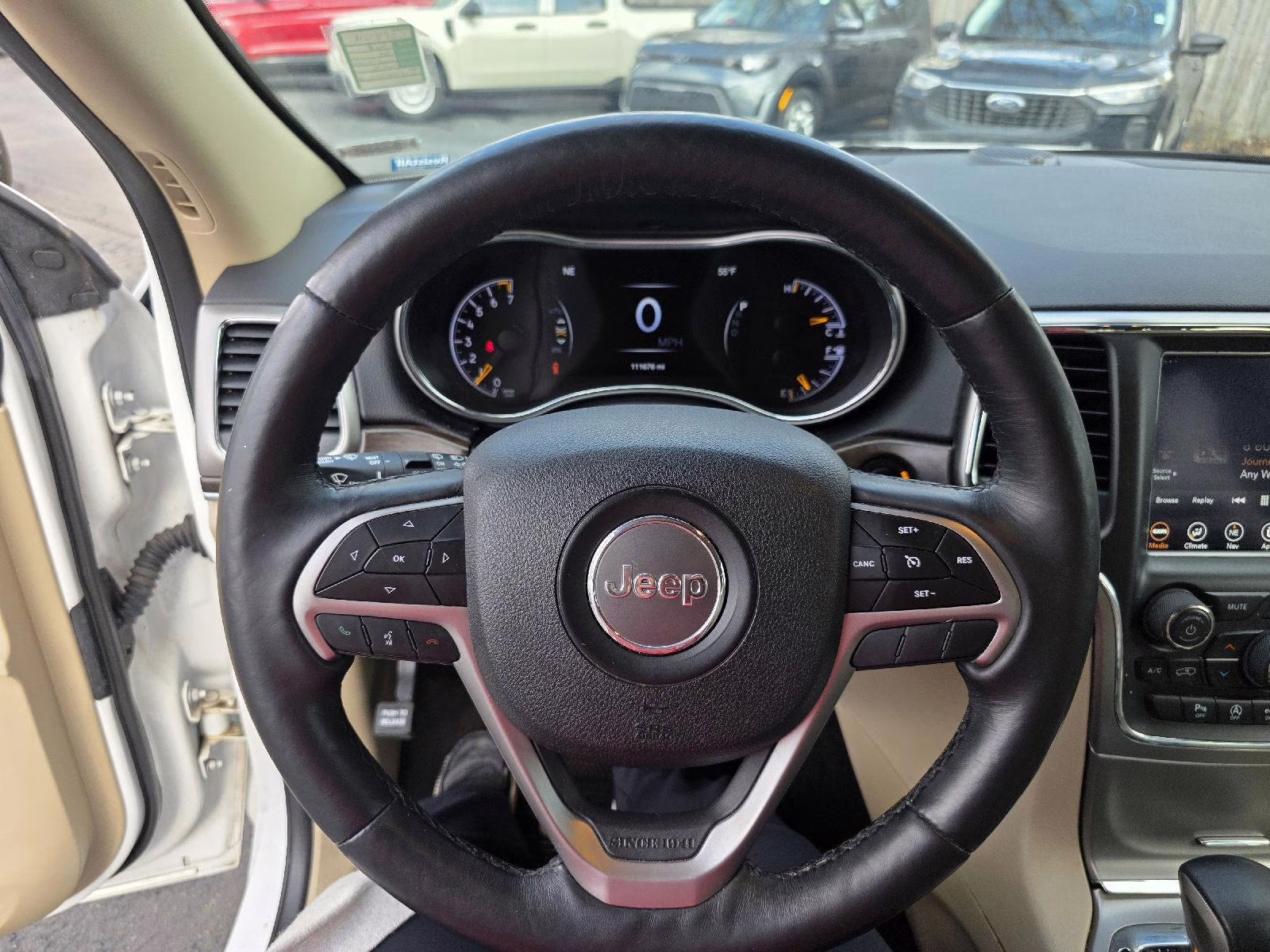 2018 Bright White Clearcoat Jeep Grand Cherokee Limited RWD SUV