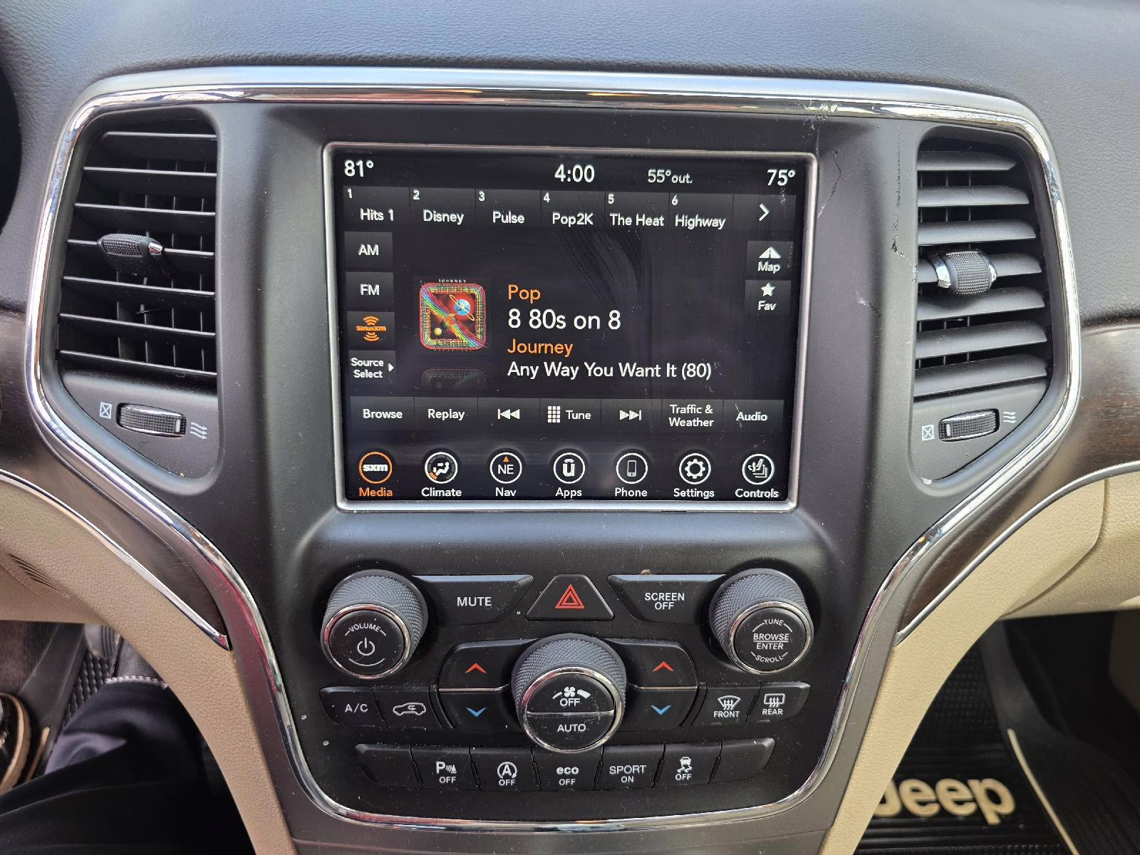 2018 Bright White Clearcoat Jeep Grand Cherokee Limited RWD SUV