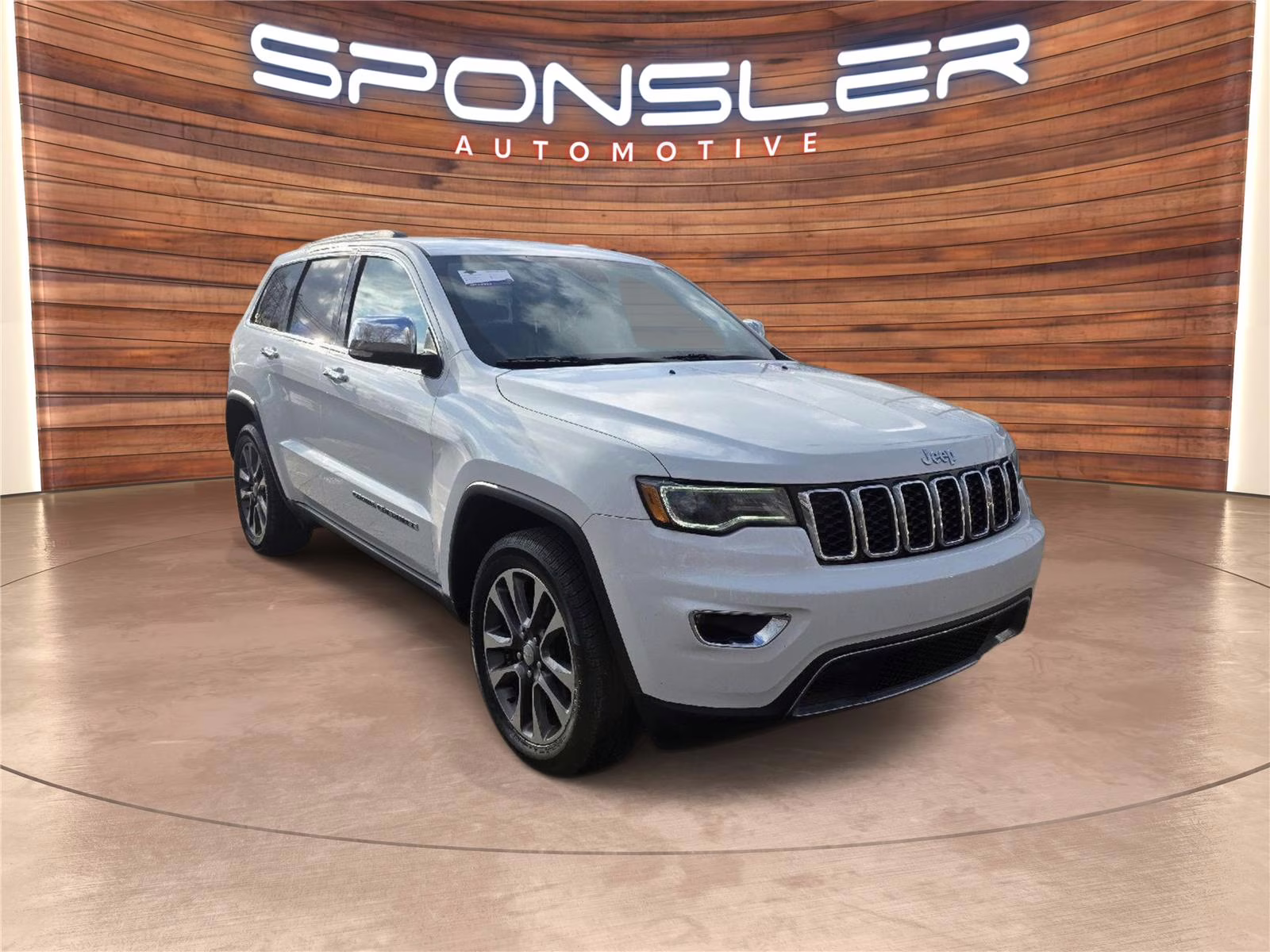 2018 Bright White Clearcoat Jeep Grand Cherokee Limited RWD SUV