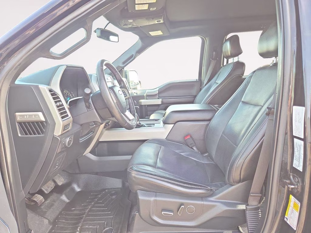 2016 Black Ford F-150 Lariat 4X4 Truck