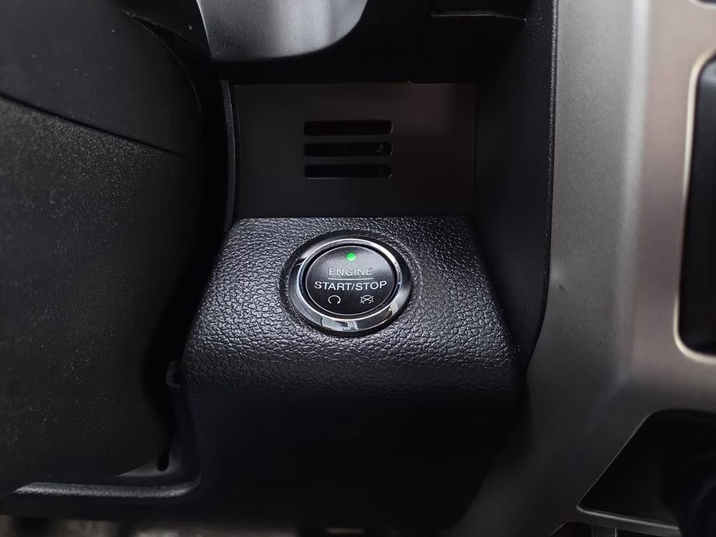 2016 Black Ford F-150 Lariat 4X4 Truck