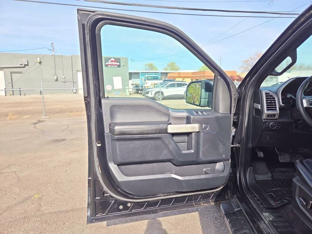 2016 Black Ford F-150 Lariat 4X4 Truck