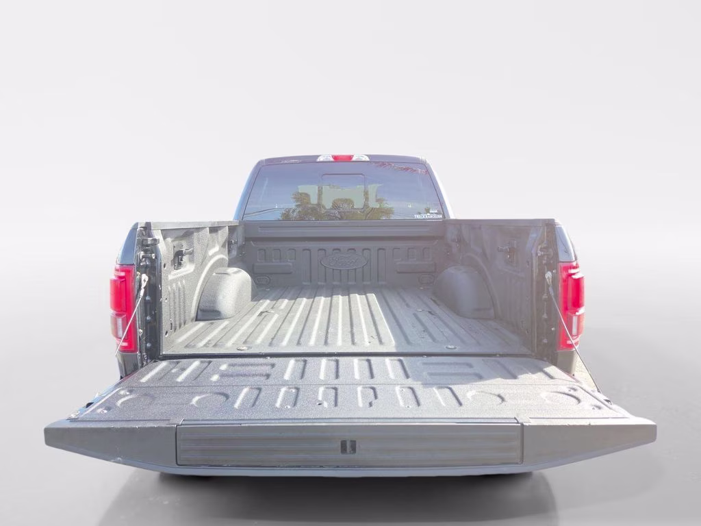 2016 Black Ford F-150 Lariat 4X4 Truck