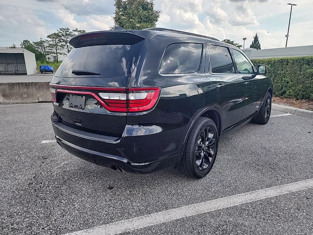 2022 Black Dodge Durango R/T AWD SUV