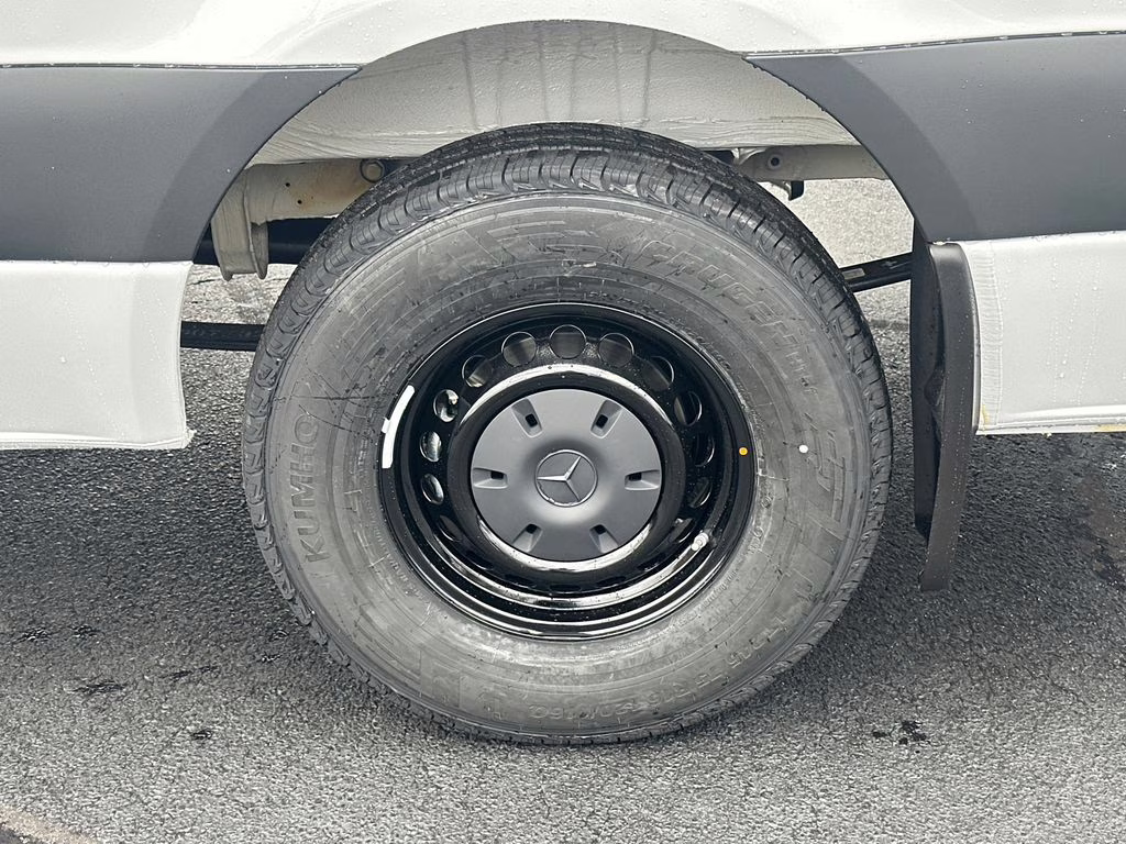 2026 Arctic Mercedes-Benz Sprinter 2500 Cargo 170 WB RWD Van