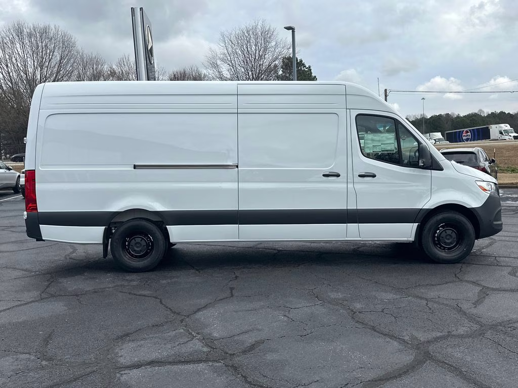 2026 Arctic Mercedes-Benz Sprinter 2500 Cargo 170 WB RWD Van