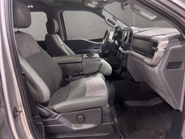 2023 Iconic Silver Metallic Ford F-150 XLT 4X4 Truck