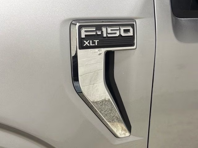 2023 Iconic Silver Metallic Ford F-150 XLT 4X4 Truck