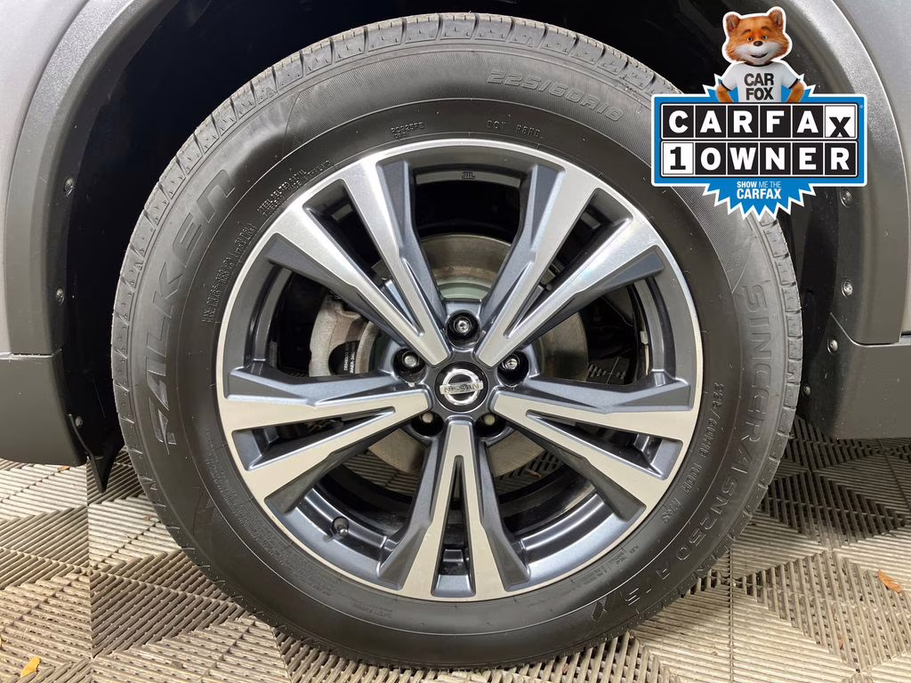 2017 Gun Metallic Nissan Rogue SL AWD SUV