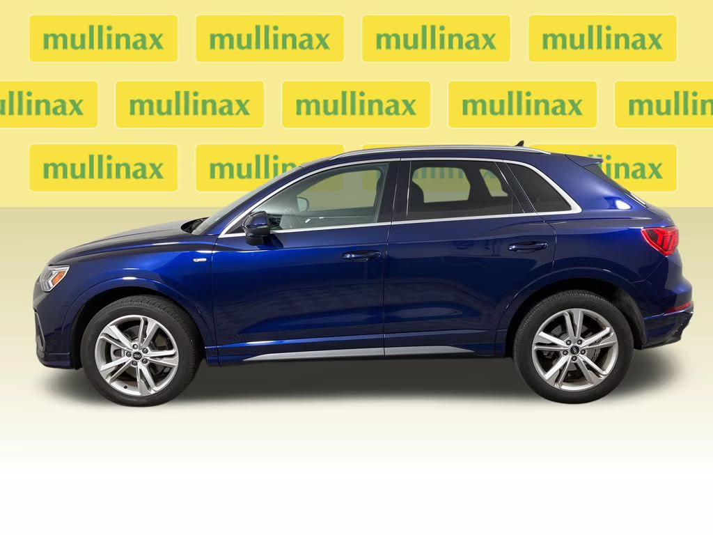 2022 Navarra Blue Metallic Audi Q3 Premium Plus AWD SUV