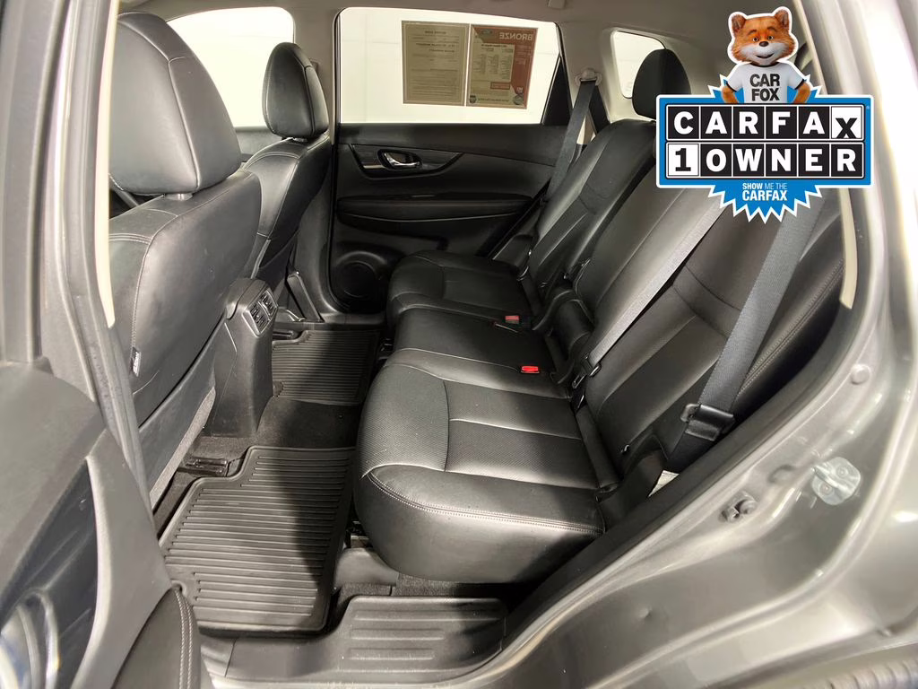 2017 Gun Metallic Nissan Rogue SL AWD SUV