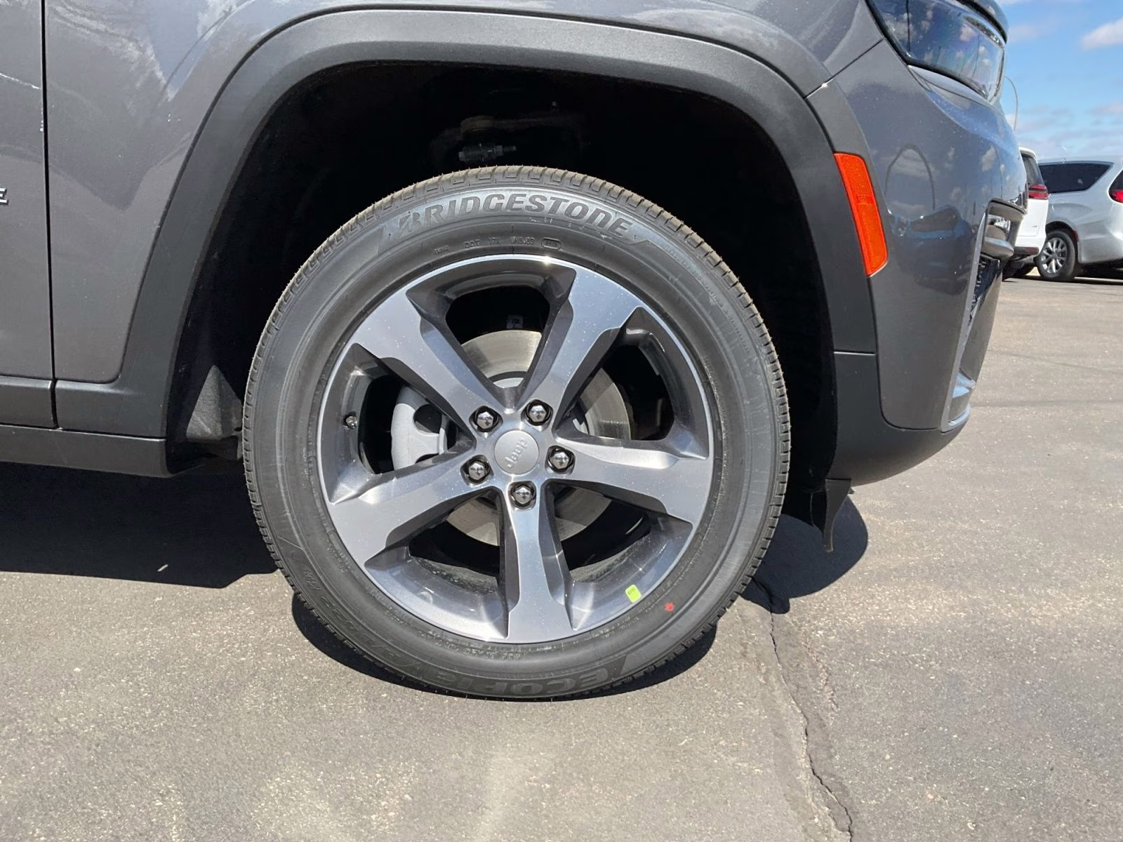 2026 Baltic Gray Metallic Clearcoat Jeep Grand Cherokee Limited 4X4 SUV