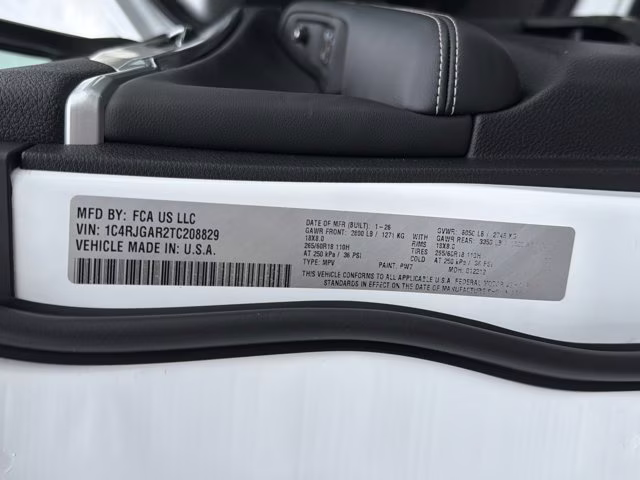 2026 Bright White Clearcoat Jeep Grand Cherokee Laredo Altitude RWD SUV