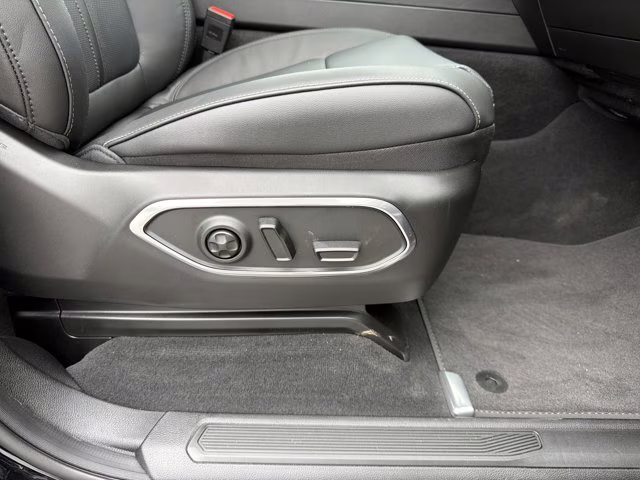 2026 High Gloss Black Jeep Grand Wagoneer 4X4 SUV