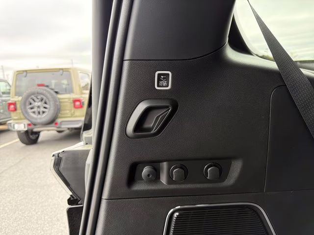 2026 High Gloss Black Jeep Grand Wagoneer 4X4 SUV