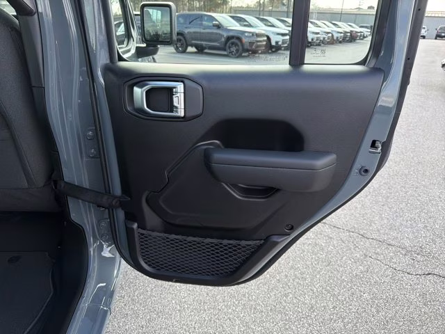 2026 Anvil Clearcoat Jeep Gladiator Sport 4X4 Truck