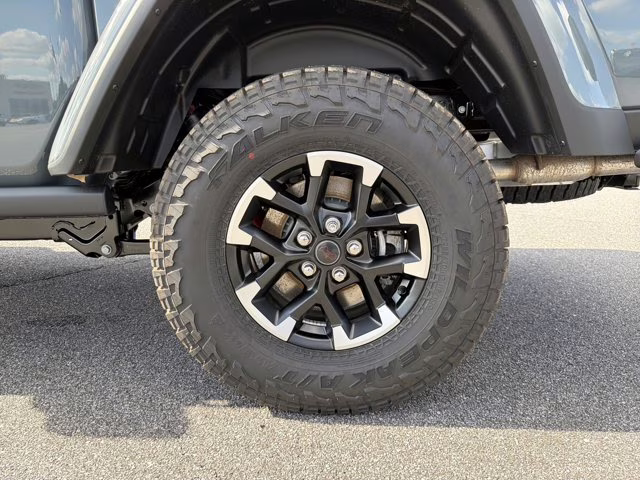 2026 Anvil Clearcoat Jeep Gladiator Rubicon X 4X4 Truck